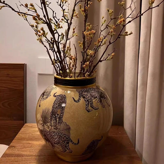 Ceramics Vases Modern Storage Flower Bottle Sculptures Elegant Room Ornaments Home Decoration Table Top Items Holiday Gifts